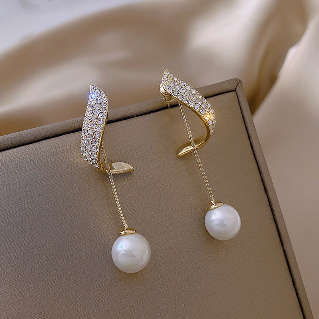 2025 New Korean Style Contracted Heart Pearl Earrings Zircon Geometric Stud Earring