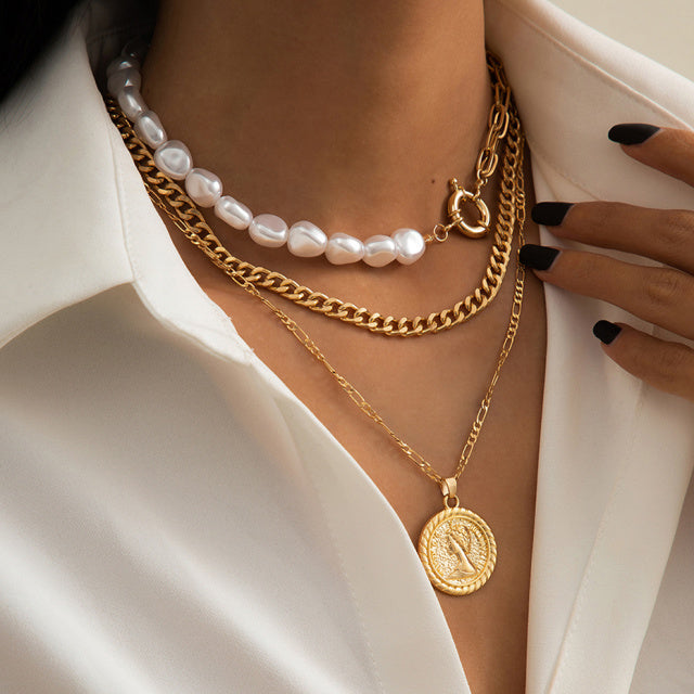 Goth Baroque Pearl Coin Portrait Pendant Necklace for Women Vintage Aesthetic Jewelry